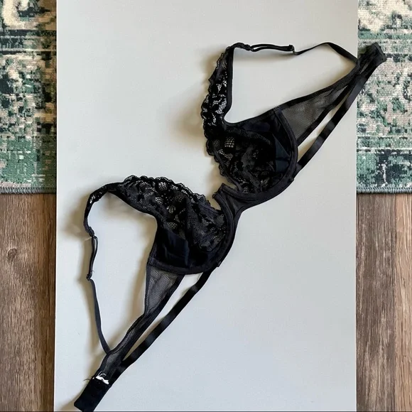 Black Strappy Bra Floral Lace Mesh Sides 34C Underwire No Tag Lingerie - Picture 11 of 12